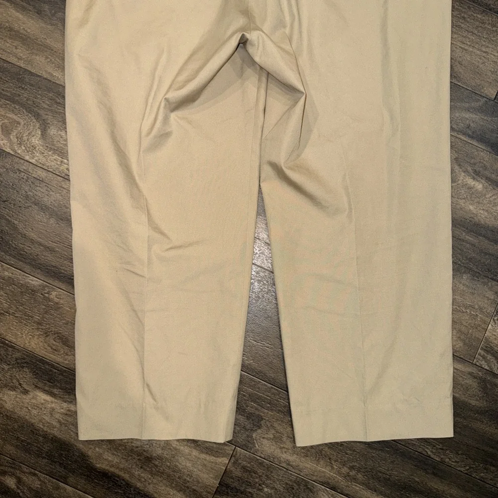 Orvis Flat Front Casual Chino Pants‎ 100% Cotton Women's Size 40x25 Short Beige